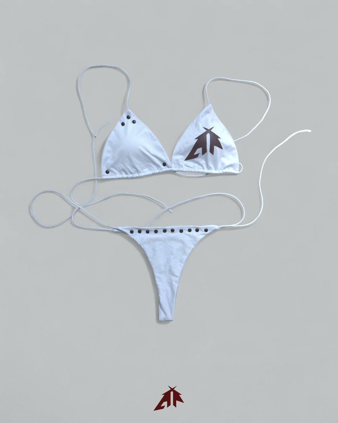 #03WOMENBEACH