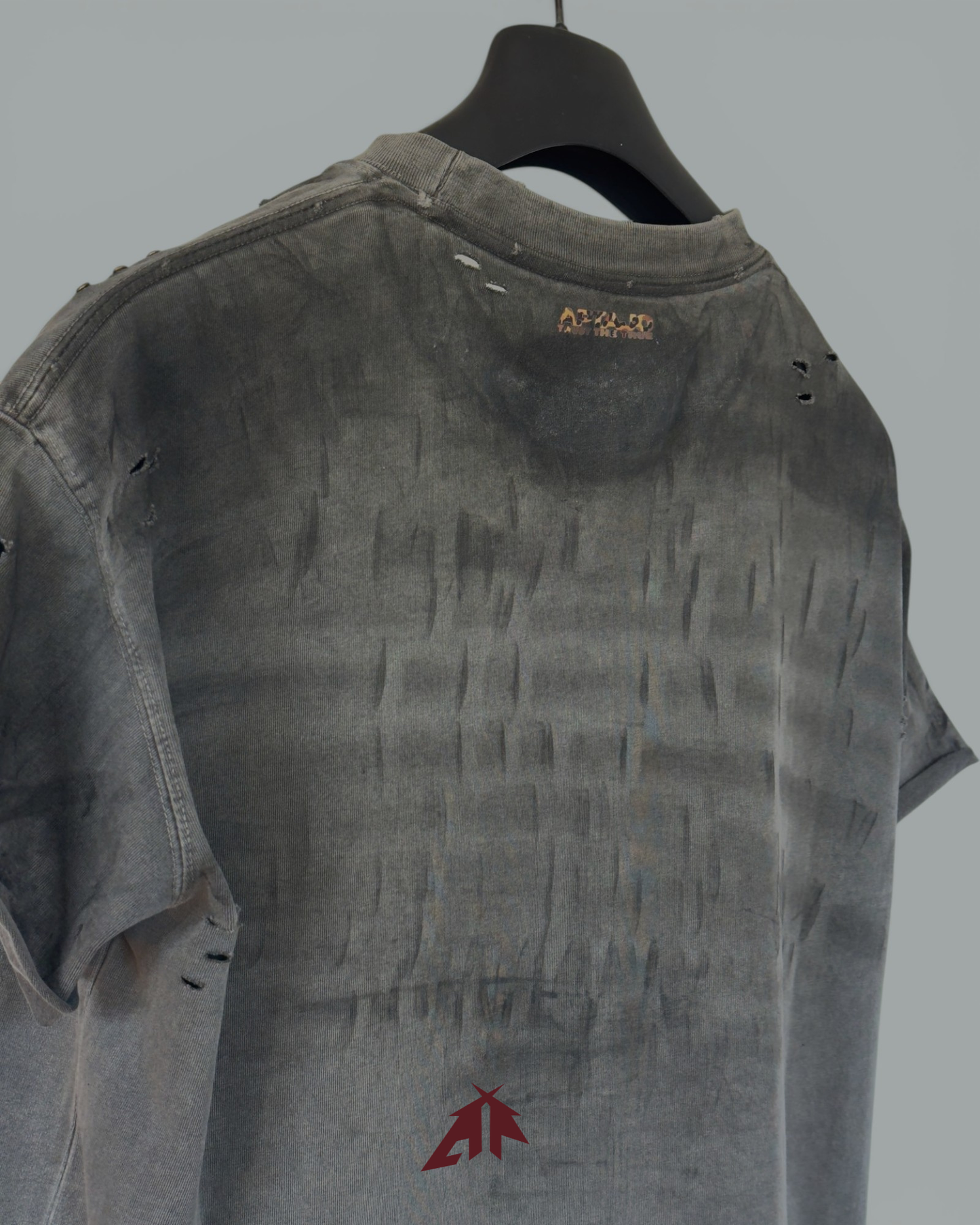 #0126 SCRATCHED T